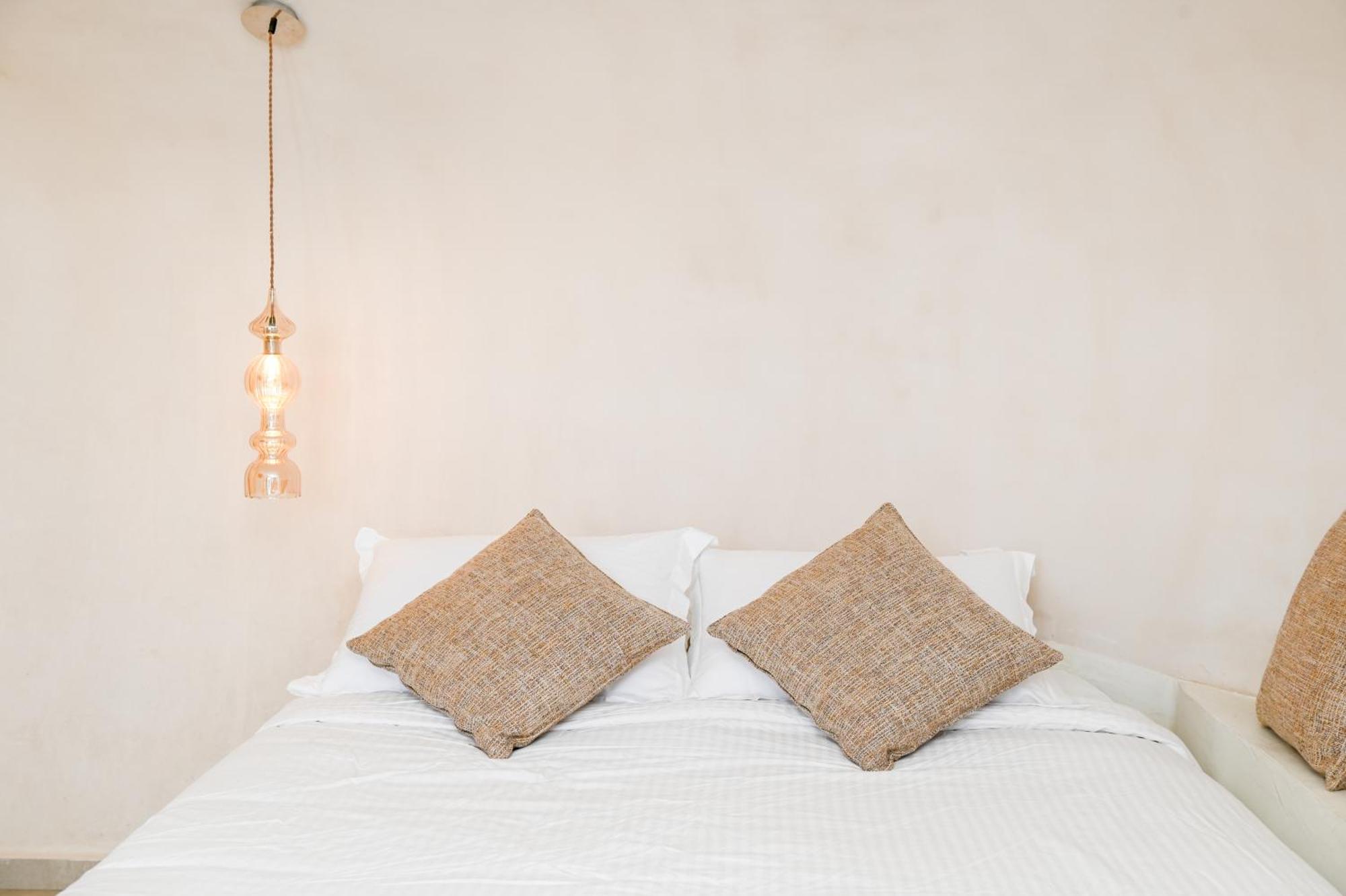 Bed and Breakfast White Curves Santorini Akrotírion Exterior foto